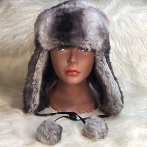 Jaclyn Smith Faux Fur Hat..